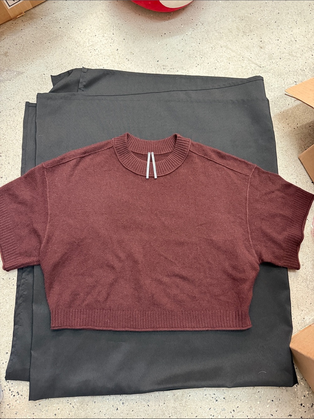 NWOT Anthropologie Goldie Cashmere Sweater XS color Burgundy